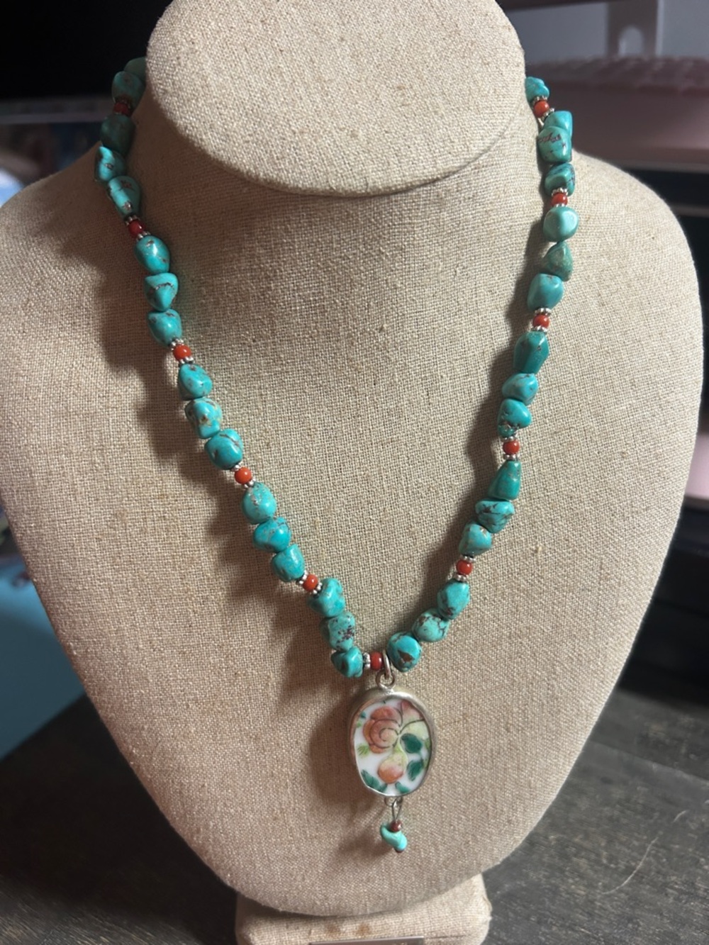Handcrafted Turquoise Bead Necklace with Floral Porcelain Pendant Women‎ Jewelry
